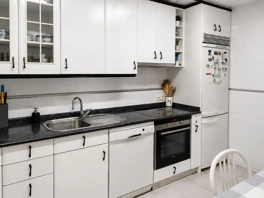 Chalet con jardín en venta en Avenida Argentina 10, imagen 8