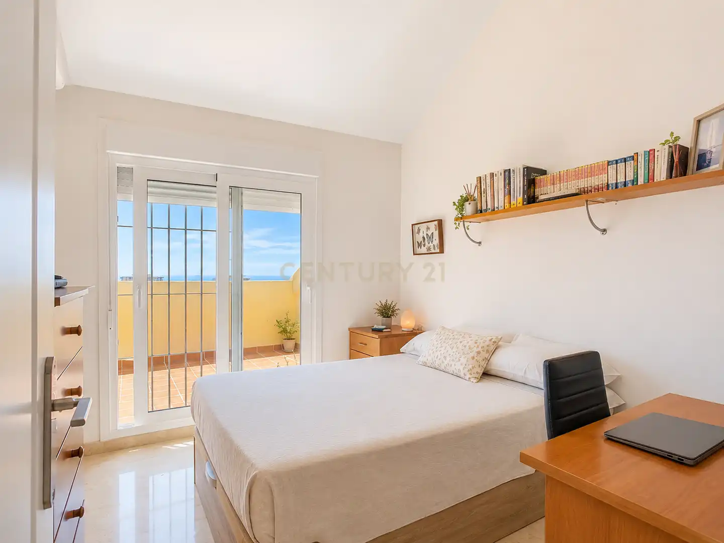 Dormitori de Apartament en venda en Benalmádena amb Aire condicionat i Balcó