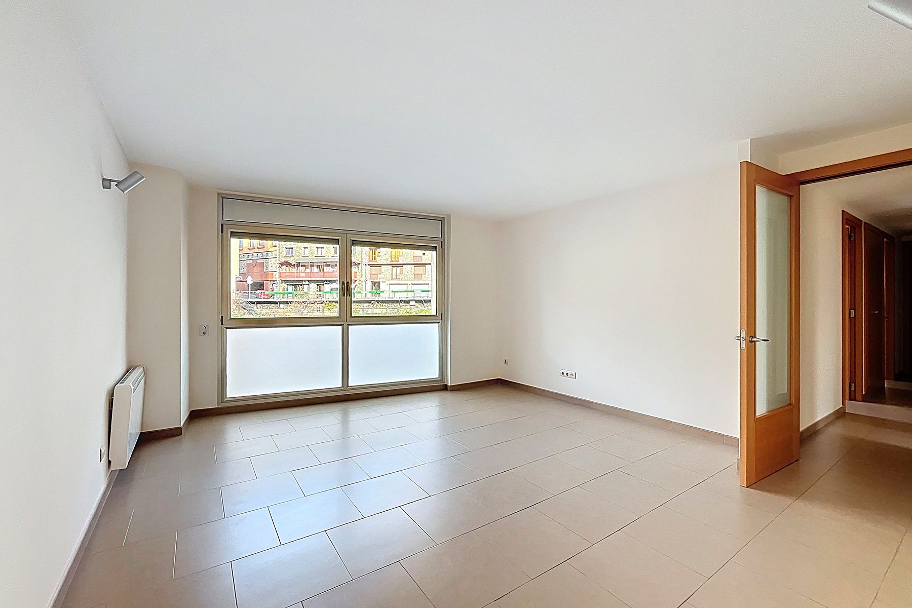 Sala d'estar de Apartament en venda en Escaldes – Engordany amb Calefacció i Traster