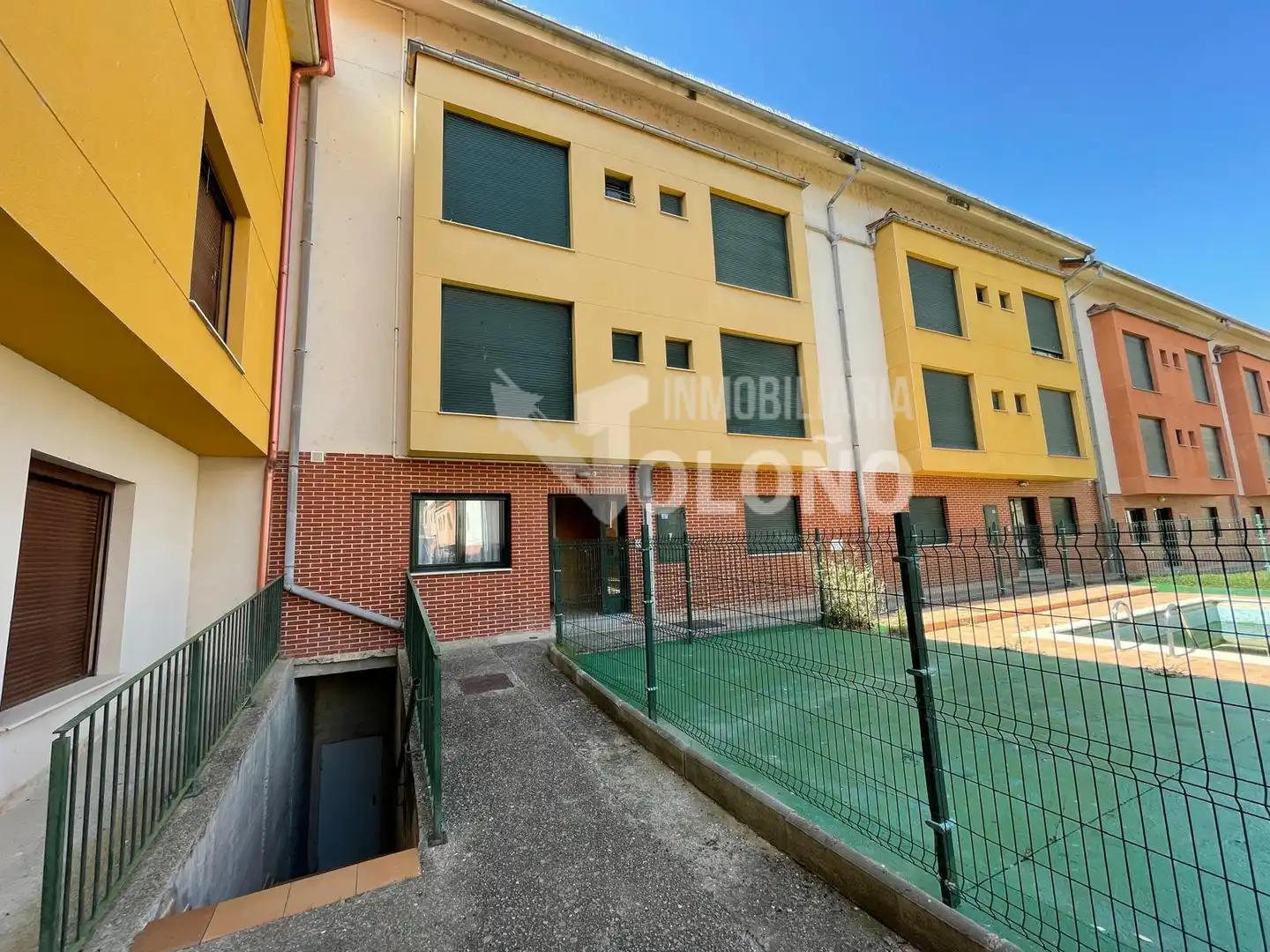 Vista exterior de Apartamento en venta en Cuzcurrita de Río Tirón con Calefacción, Parquet y Terraza