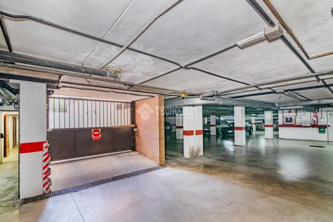 Parking de Piso en venta en Granada