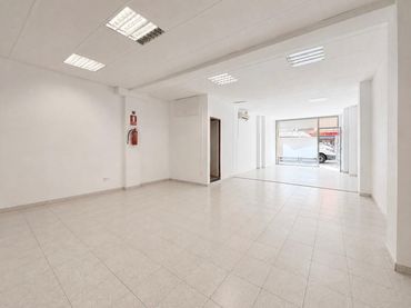 Local comercial en venda a Llevant