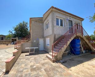 Vista exterior de Casa o xalet en venda en Vilamarxant amb Aire condicionat, Calefacció i Jardí privat