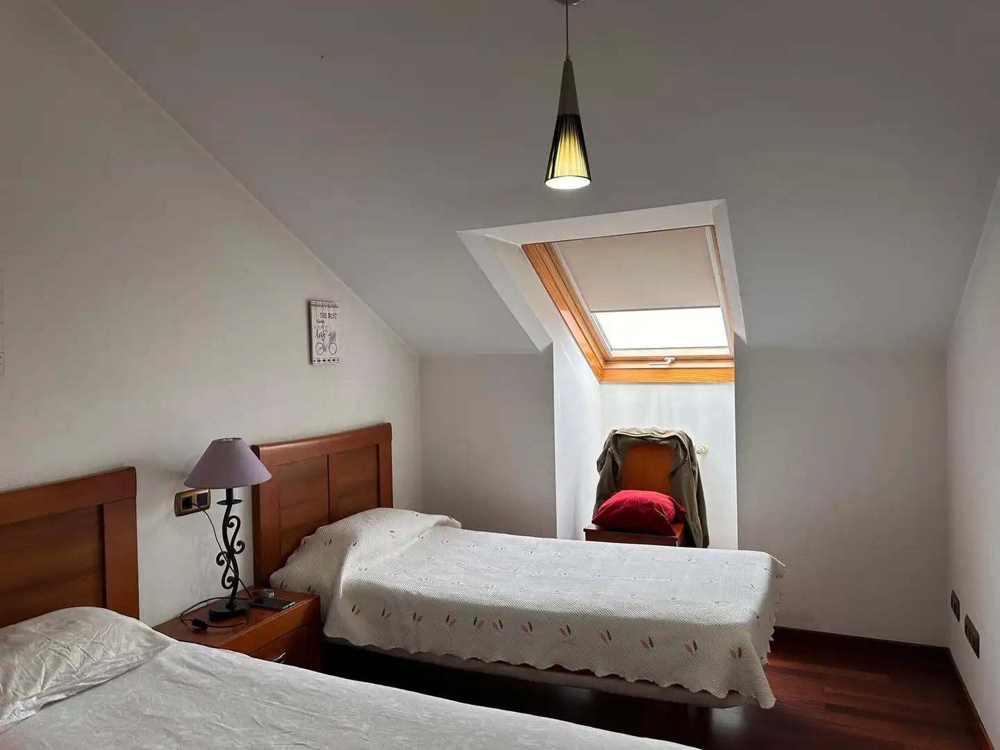 Schlafzimmer von Dachboden zum Verkauf in Ames mit Heizung, Parkett und Abstellraum