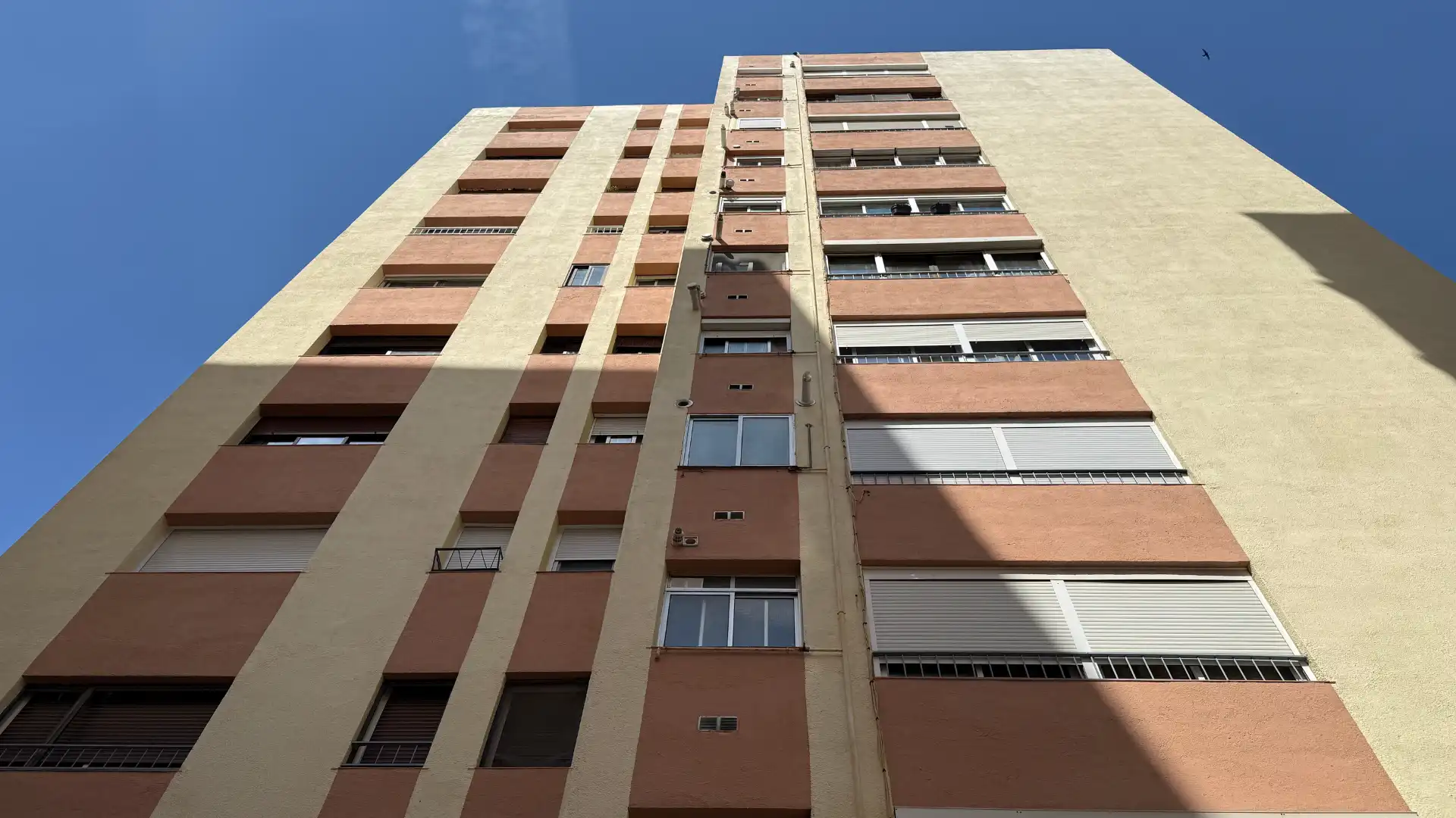 Außenansicht von Wohnung zum Verkauf in Reus mit Klimaanlage und Heizung