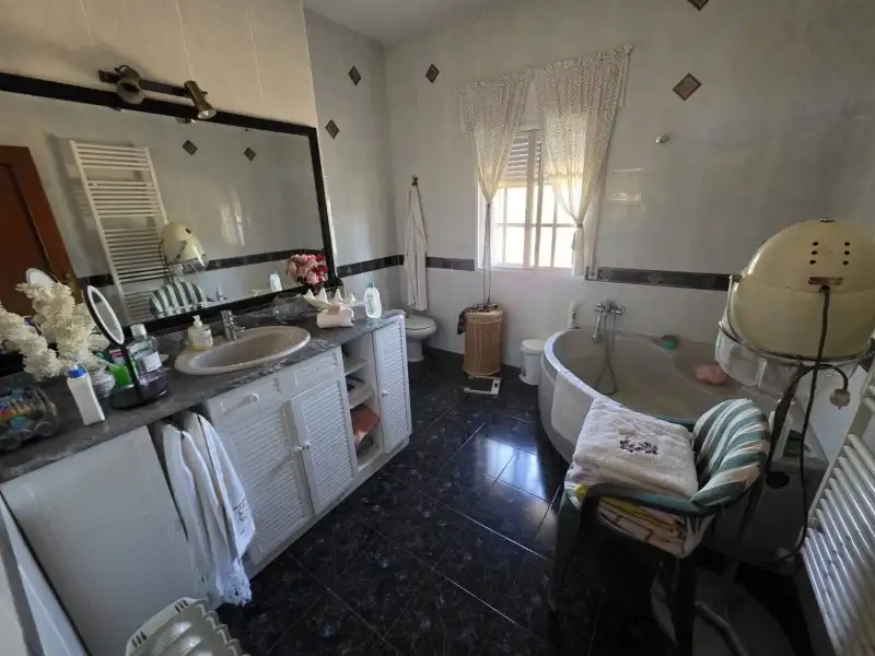 Baño de Casa o chalet en venta en Plasencia con Calefacción y Piscina