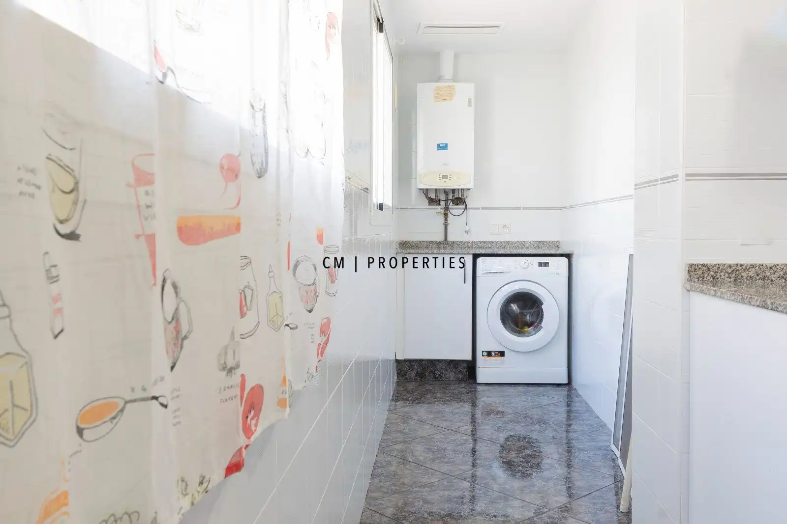 Küche von Maisonette zur Miete in Sagunto / Sagunt mit Klimaanlage, Heizung und Möbliert