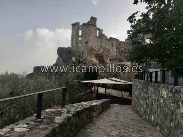 Casa-chalet en Venta en Zuheros