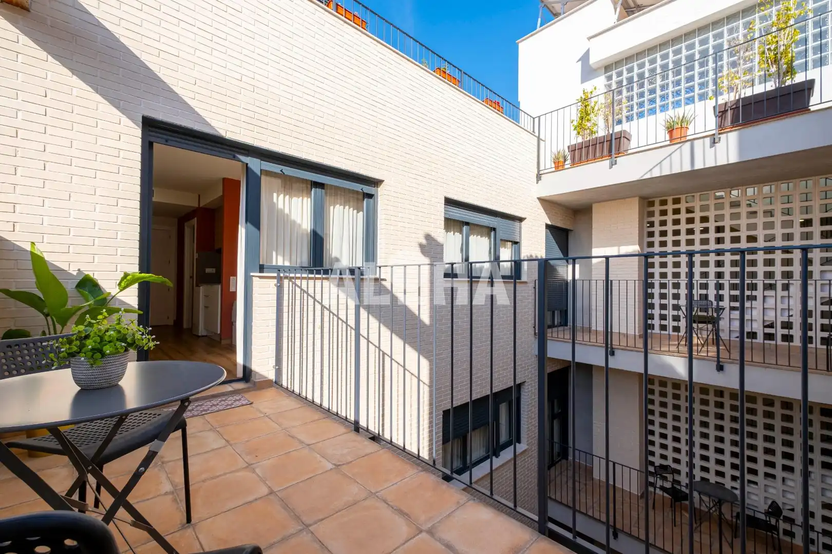 Vista exterior de Piso para compartir en Alfara del Patriarca con Aire acondicionado, Calefacción y Terraza