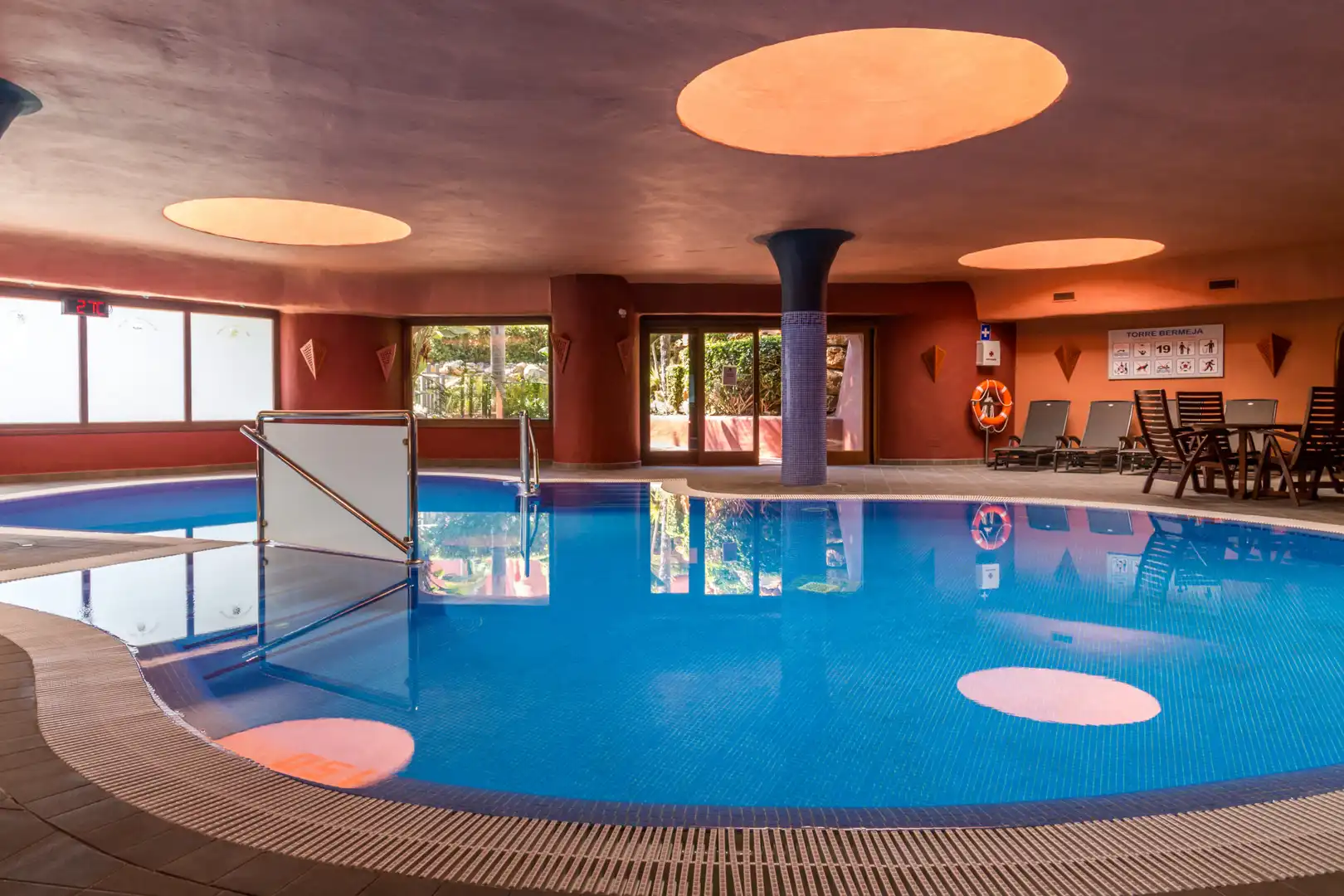 Swimming pool of Attic for sale in Estepona  with Air Conditioner, Heating and Terrace