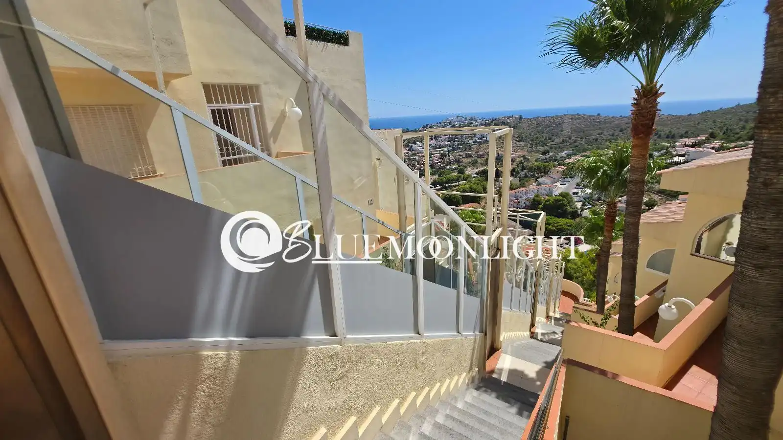 Vista exterior de Dúplex en venta en Peñíscola / Peníscola con Aire acondicionado, Calefacción y Jardín privado