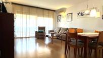 Living room of Flat for sale in Cornellà de Llobregat  with Air Conditioner, Terrace and Balcony