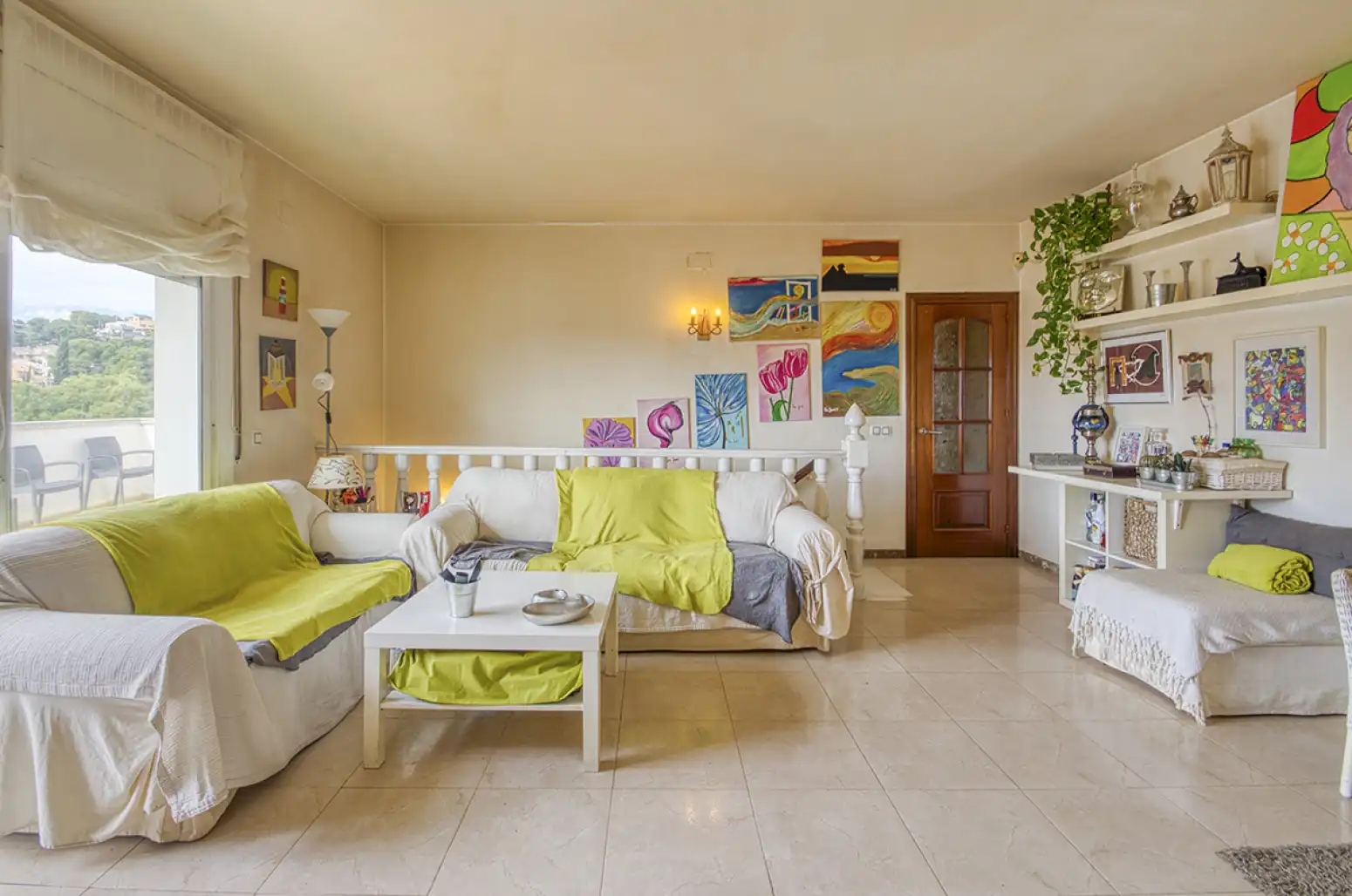 Sala de estar de Casa o chalet en venta en Calafell con Terraza y Piscina