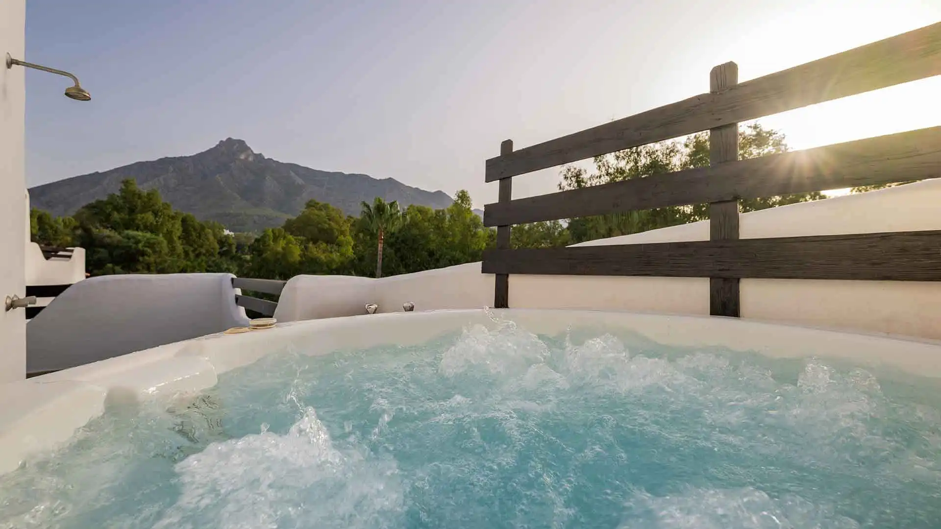 Adossat amb piscina en venda a Milla de Oro, imagen 3