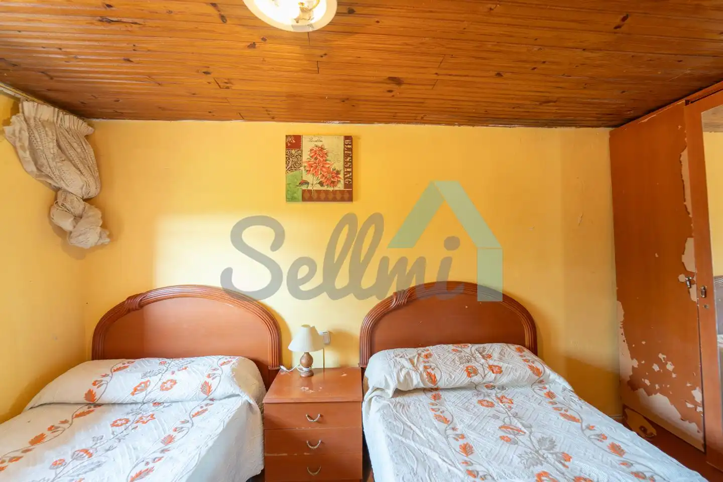 Bedroom of Houses for sale in Parres  with Heating, Private garden and Storage room