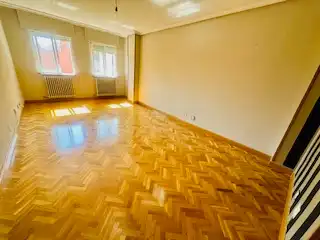 Schlafzimmer von Maisonette zum Verkauf in León Capital  mit Heizung und Parkett