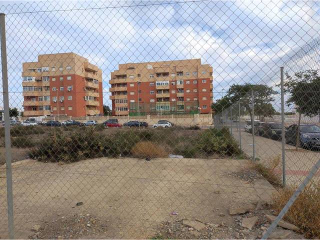 Terreno industrial en Venta en ANNA FRANK  en El Ingenio