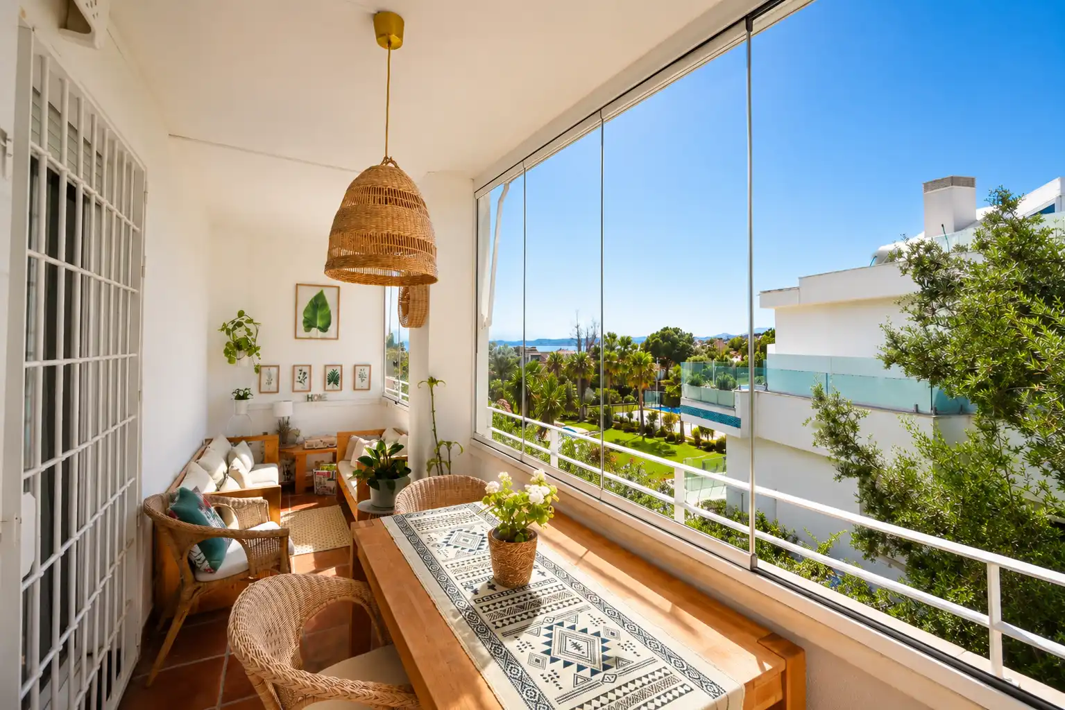 Terrassa de Apartament en venda en Benalmádena amb Aire condicionat, Piscina i Balcó