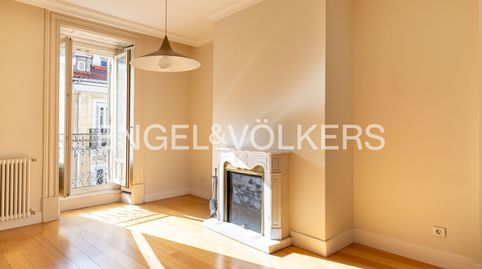 Photo 2 of Flat for rent in Recoletos, Madrid Capital