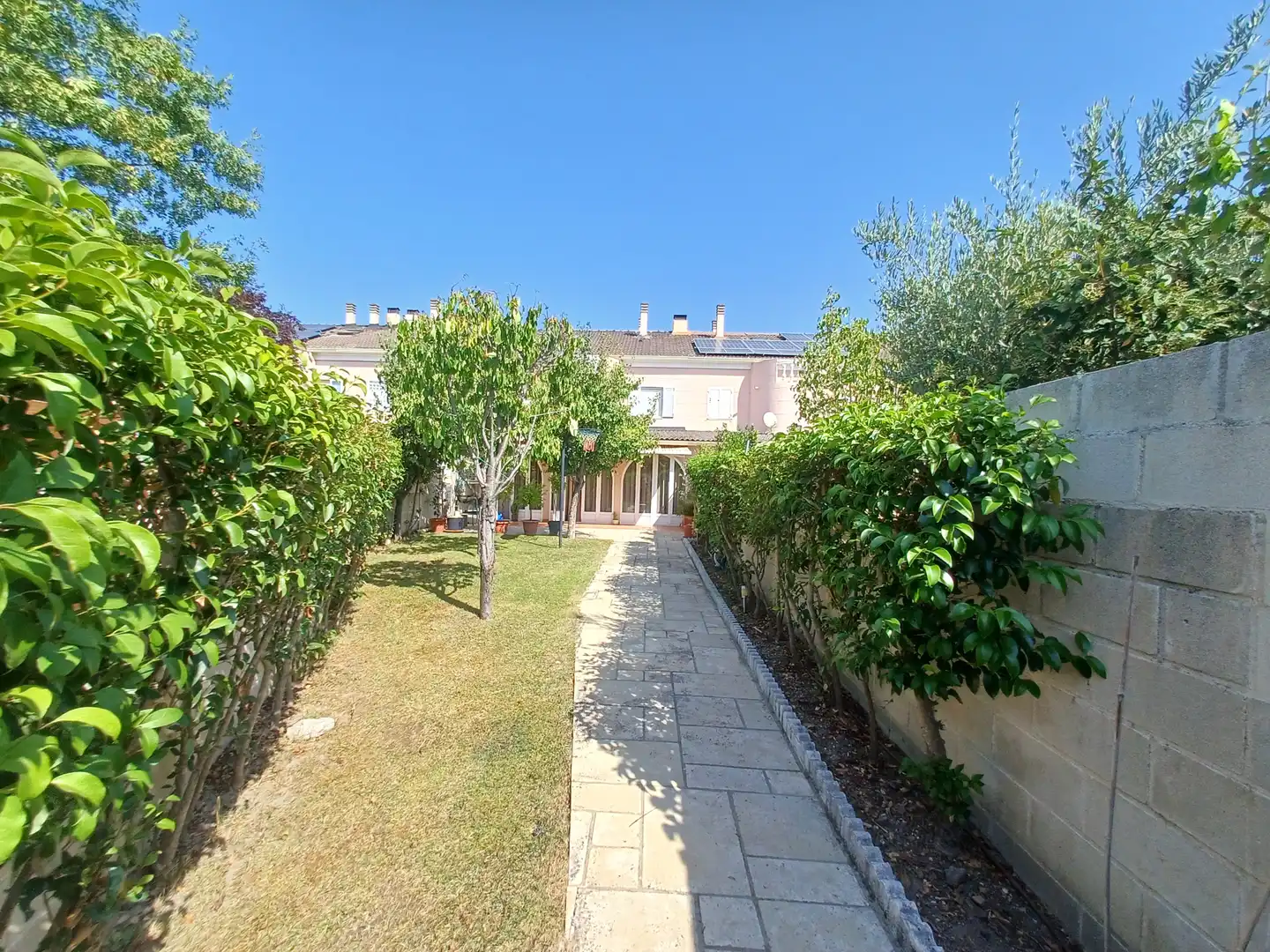 Garden of Houses for sale in Moralzarzal  with Air Conditioner, Heating and Private garden