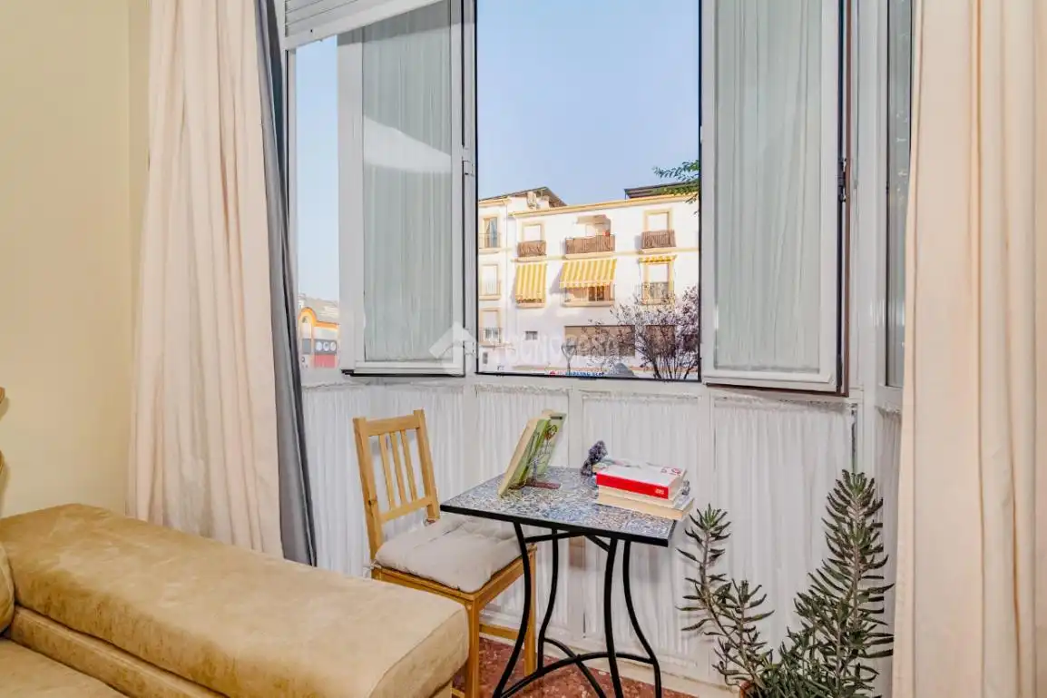 Terraza de Piso en venta en Lucena con Aire acondicionado y Amueblado