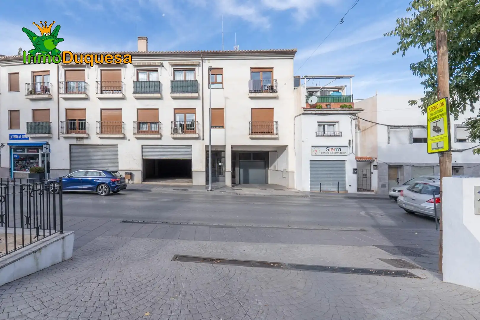 Vista exterior de Local en venta en Ogíjares