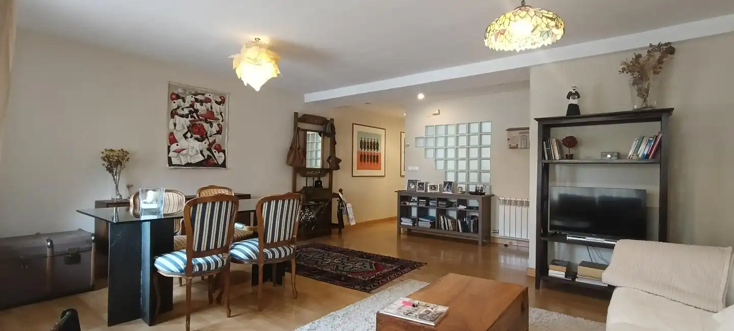 Living room of Flat for sale in León Capital   with Heating, Parquet flooring and Terrace