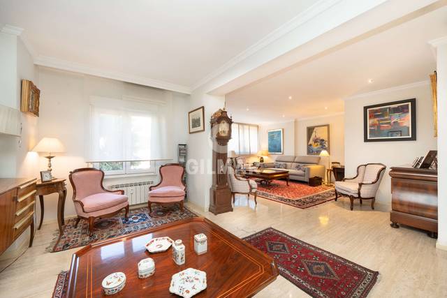 Piso en Venta en Alameda de Osuna