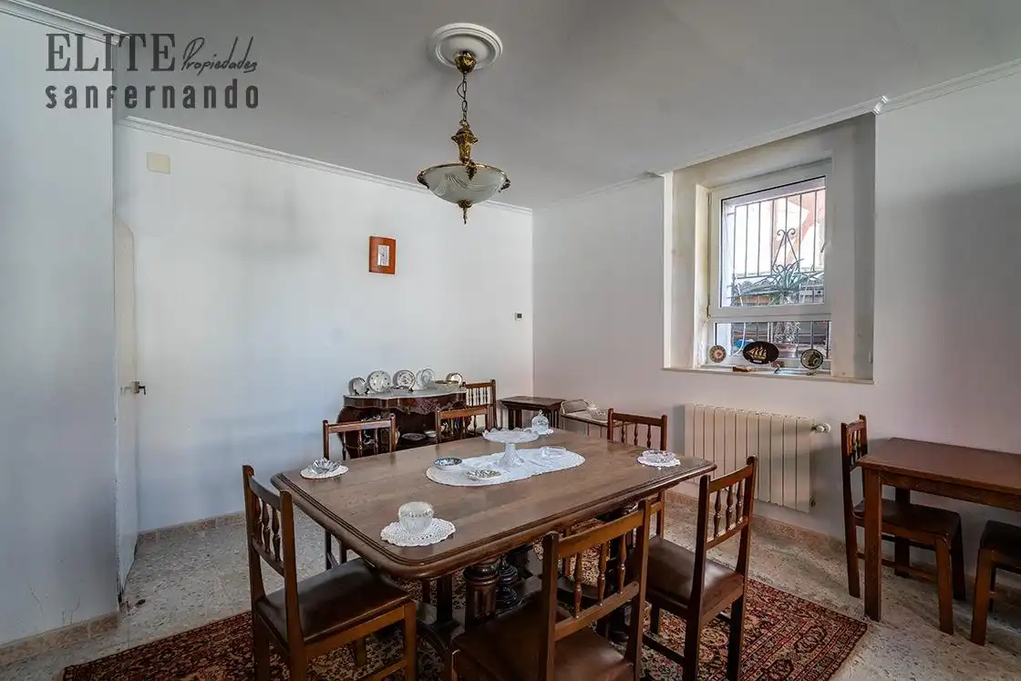 Comedor de Casa o chalet en venta en Santander con Calefacción, Jardín privado y Parquet