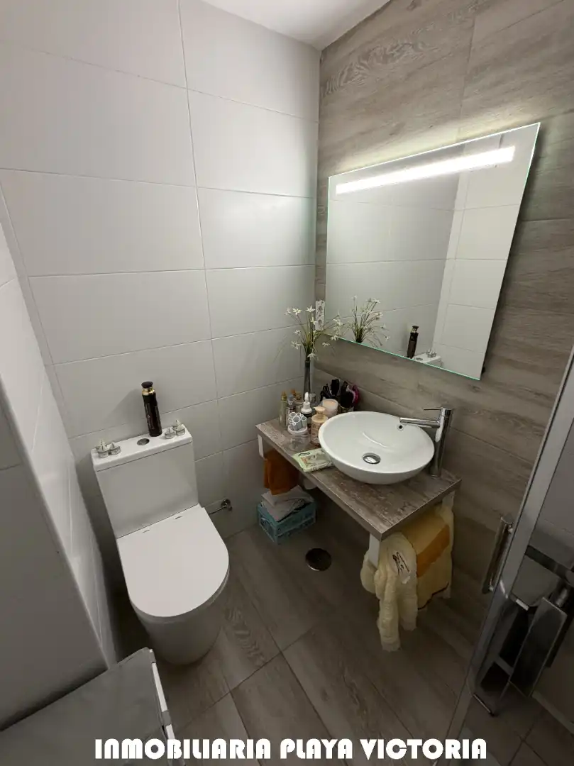 Baño de Piso en venta en Cádiz con Terraza