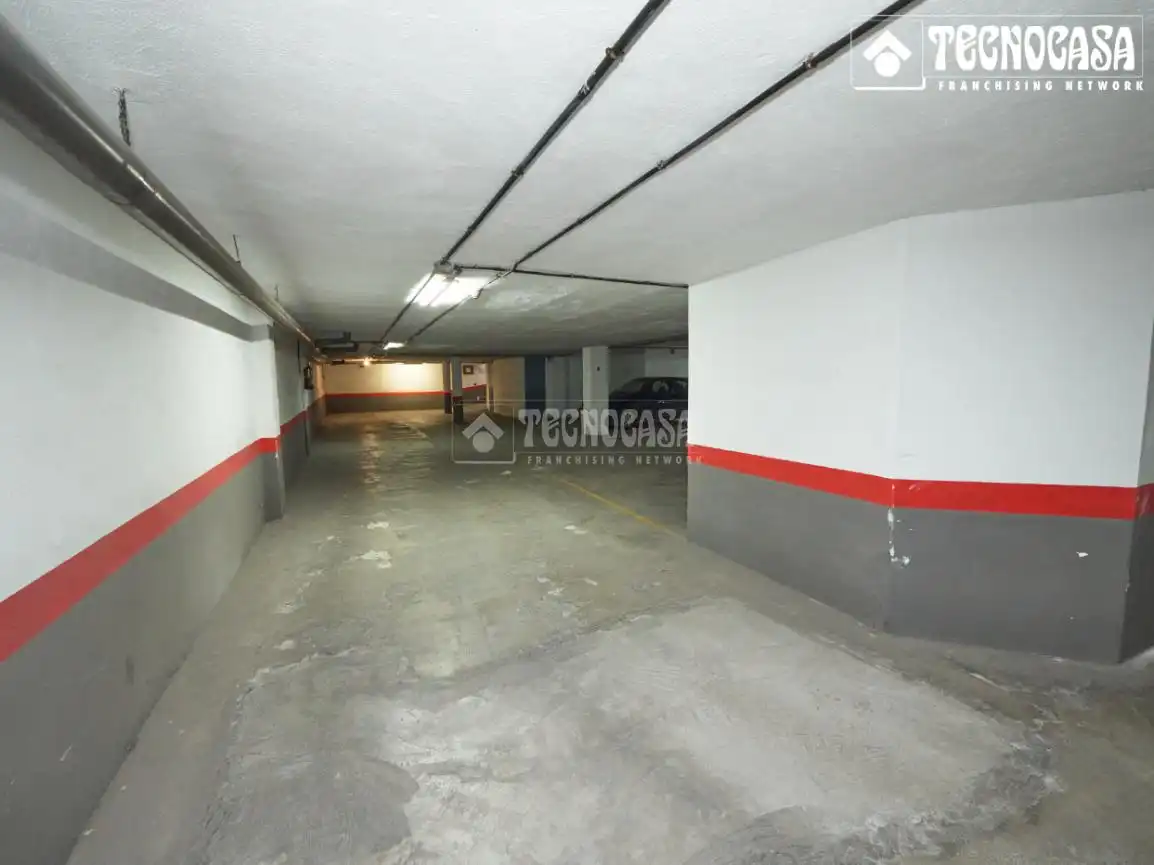 Garage for sale in La Cruz