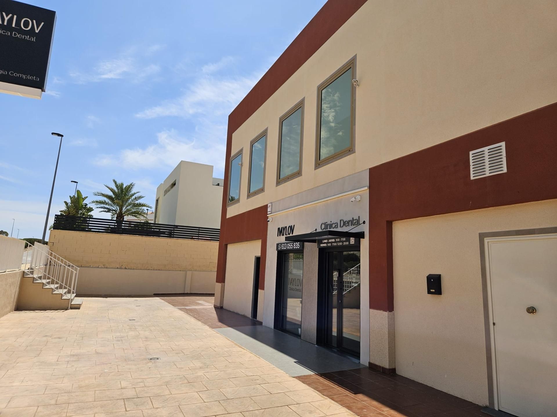 Vista exterior de Local en venda en Finestrat