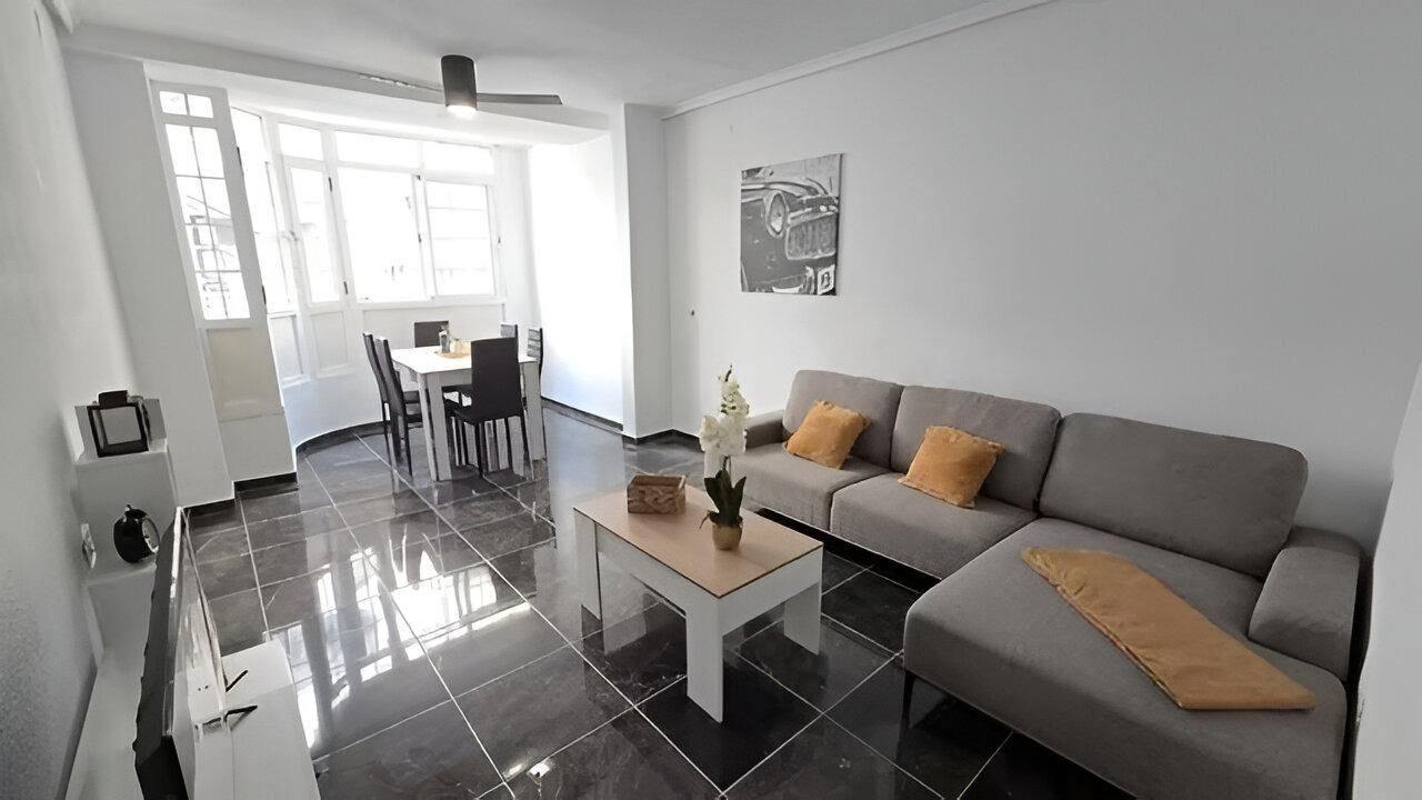 Living room of Flat for sale in Torrevieja  with Private garden and Furnished