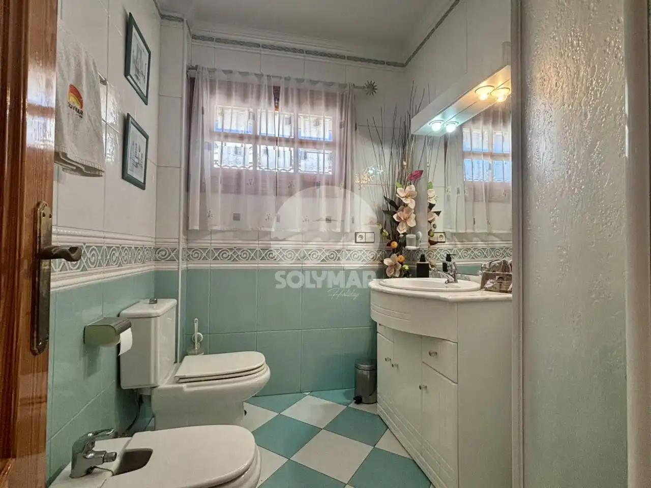 Bany de Casa o xalet en venda en Vélez-Málaga amb Aire condicionat, Jardí privat i Terrassa