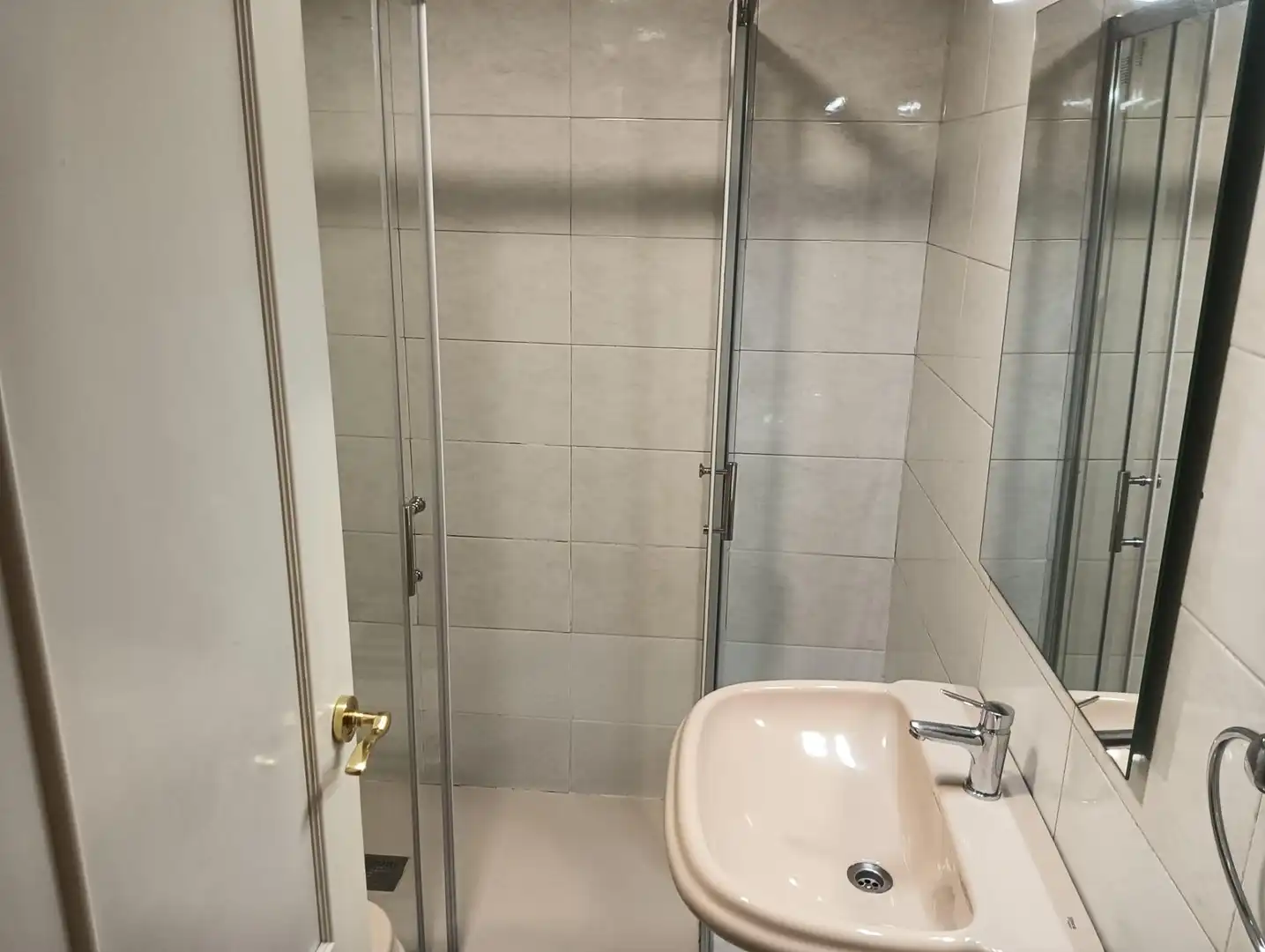 Baño de Piso en venta en Las Rozas de Madrid con Calefacción, Jardín privado y Piscina comunitaria