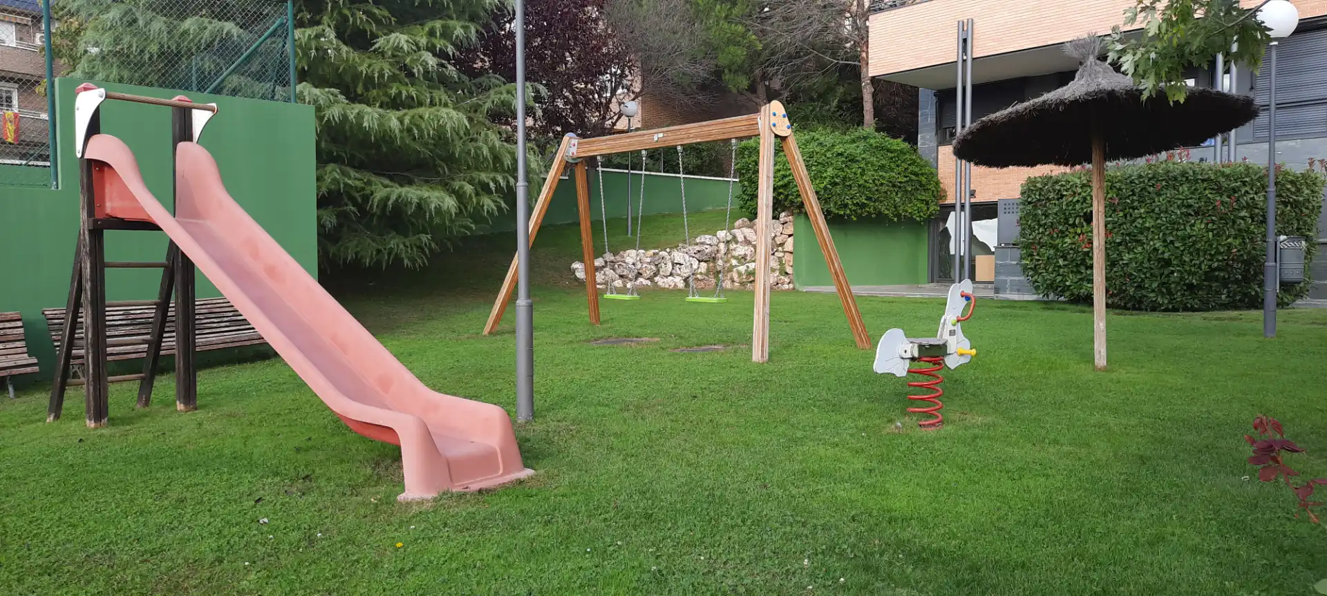 Jardín de Ático en venta en Las Rozas de Madrid con Aire acondicionado, Calefacción y Parquet
