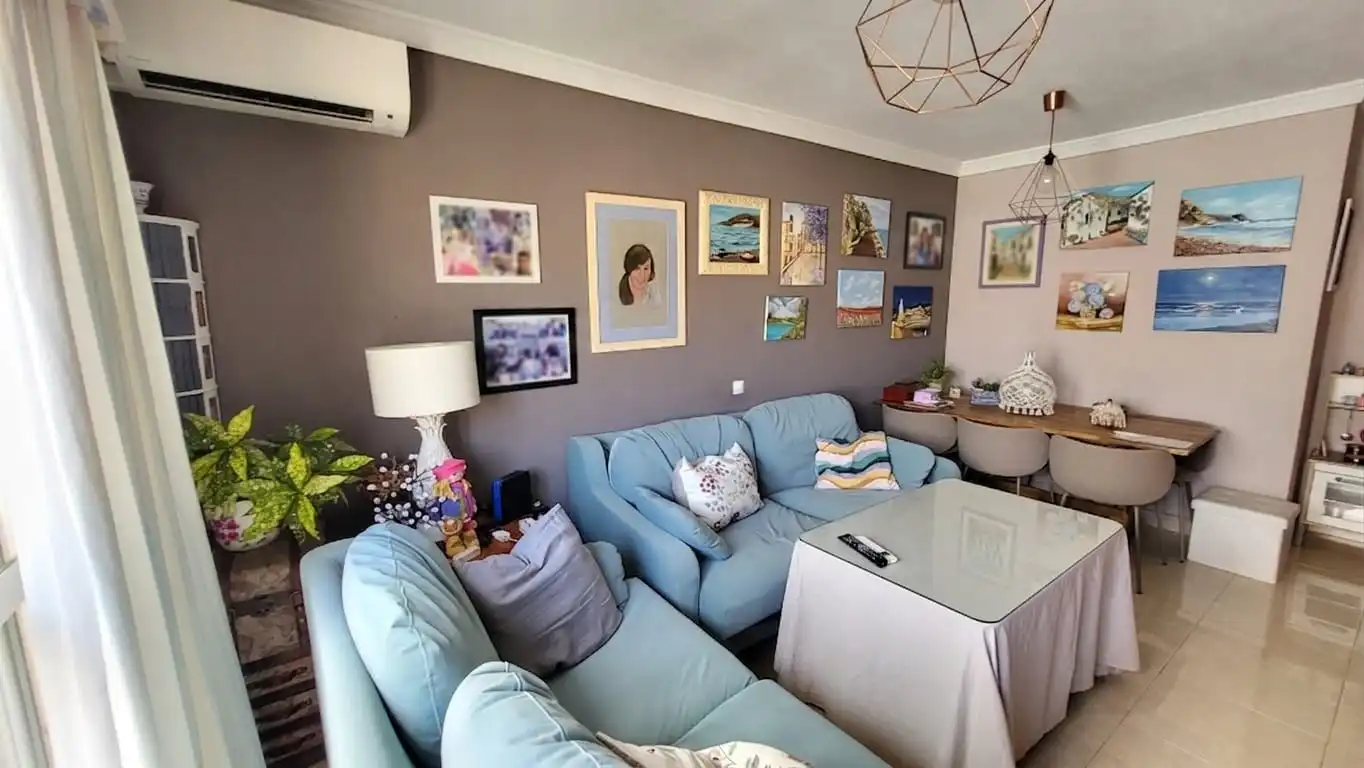 Sala de estar de Piso en venta en Rincón de la Victoria con Aire acondicionado, Trastero y Amueblado