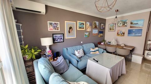 Foto 2 de Piso en venta en Avenida de Málaga, La Cala del Moral, Rincón de la Victoria