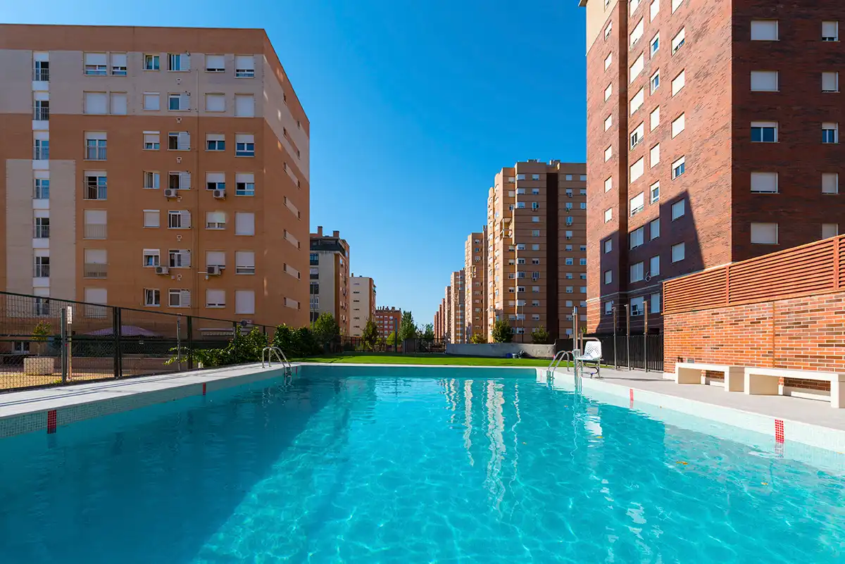 Schwimmbecken von Wohnung zum Verkauf in Parla mit Abstellraum und Gemeinschaftspool