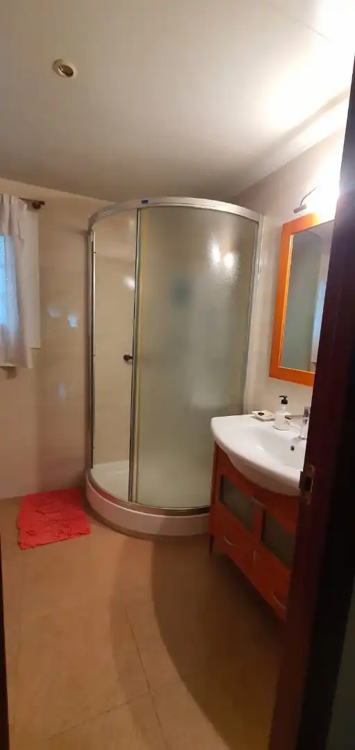 Bathroom of Flat for sale in Cornellà de Llobregat  with Air Conditioner, Terrace and Furnished