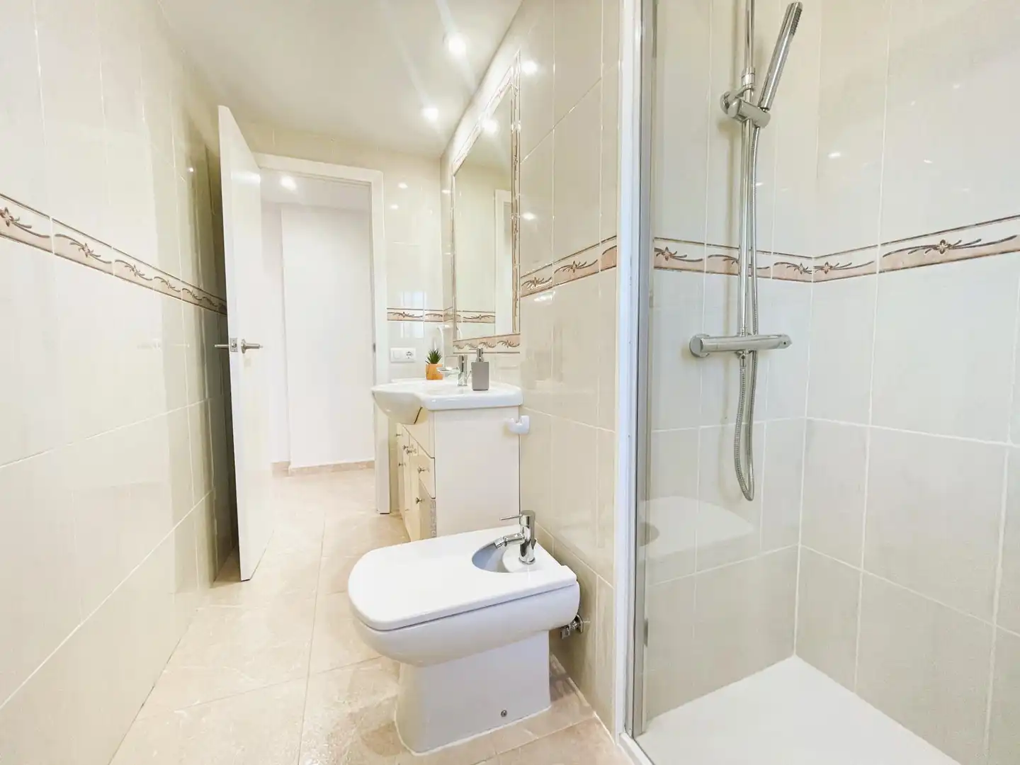 Apartments for rent in Paseo MARITIM NEPTU, 53, Playa de Gandia