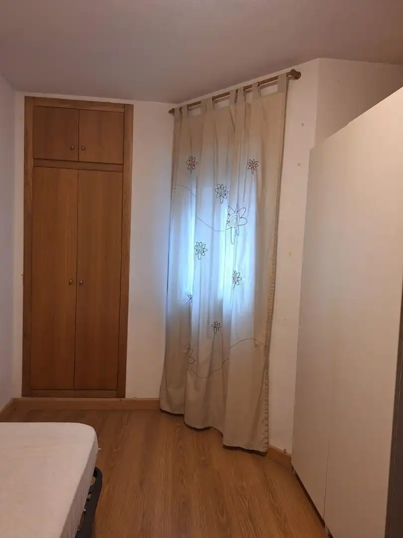 Habitación de Piso de alquiler en Murcia con Aire acondicionado y Amueblado