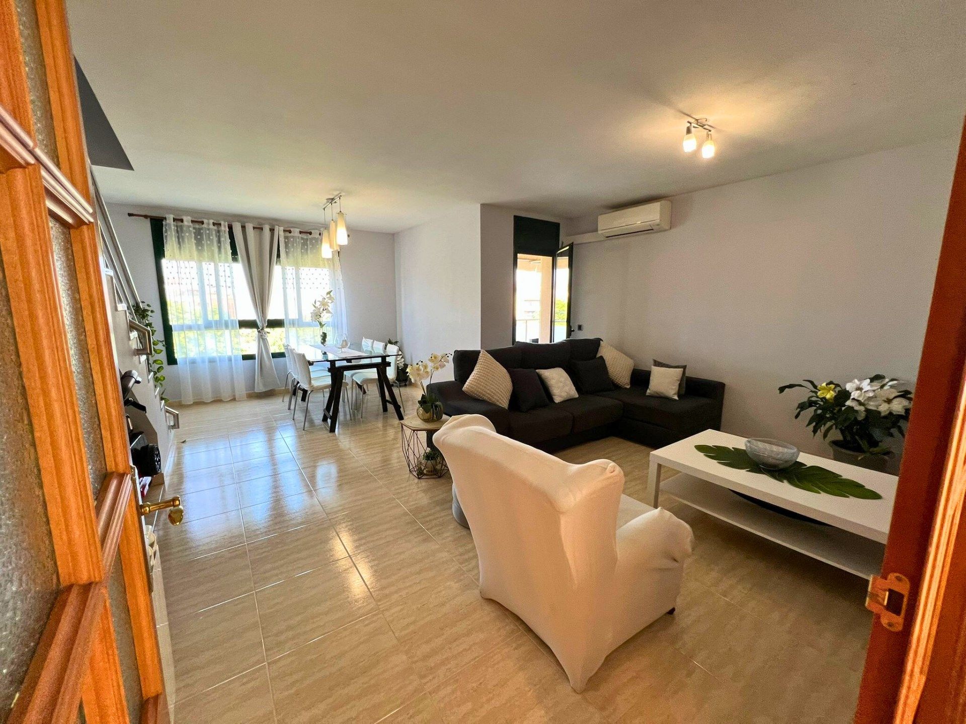 Sala d'estar de Dúplex en venda en Girona Capital amb Aire condicionat, Calefacció i Terrassa