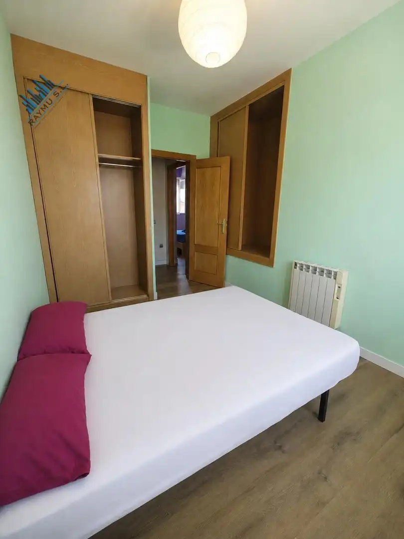 Schlafzimmer von Maisonette zum Verkauf in Velilla de San Antonio mit Heizung