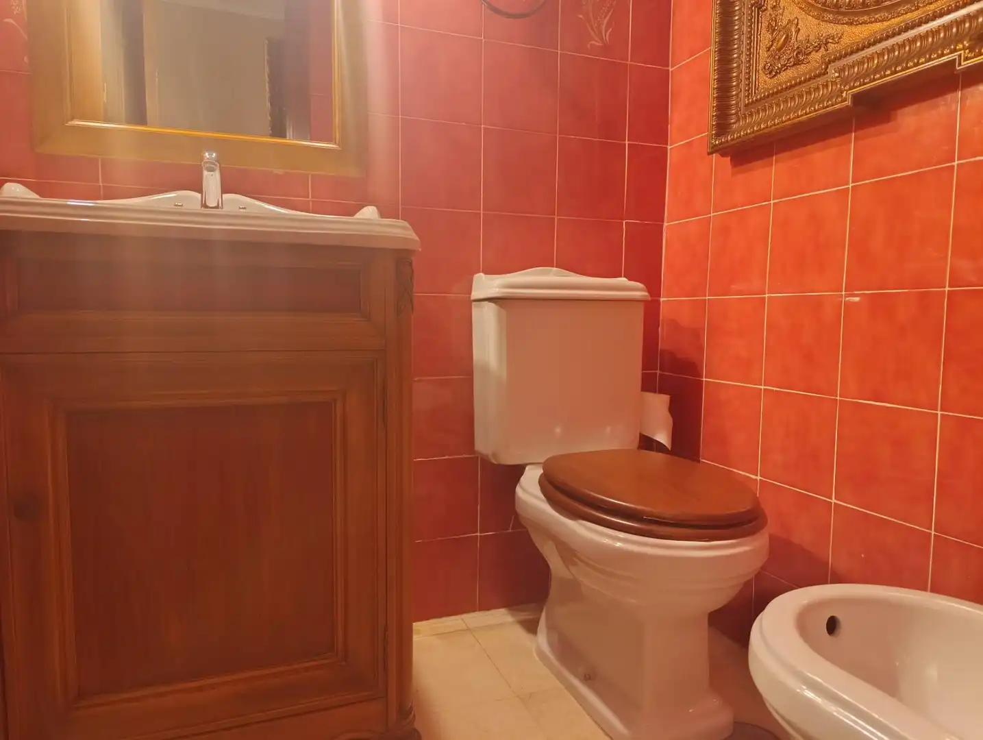 Bathroom of Flat for sale in Sevilla  with Air Conditioner and Heating