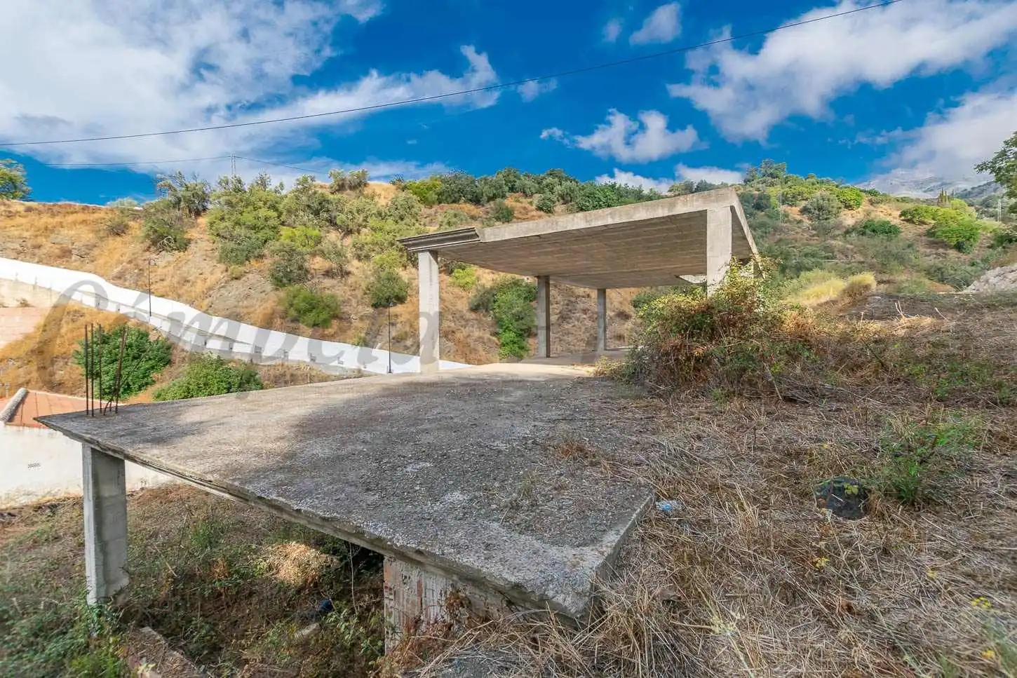 Casa o xalet en venda en Salares amb Jardí privat