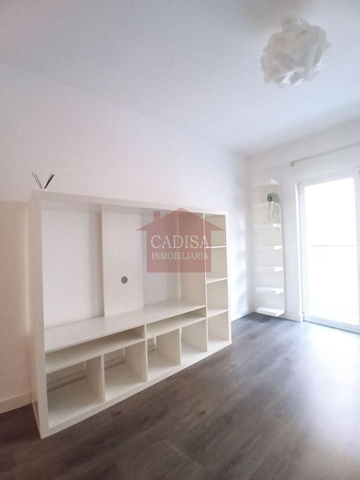 Sala d'estar de Pis en venda en Salamanca Capital amb Calefacció i Balcó