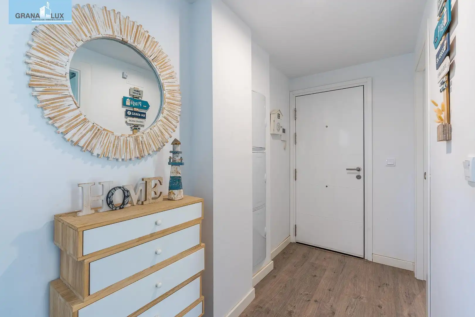 Wohnung zum Verkauf in Almuñécar mit Terrasse, Abstellraum und Balkon