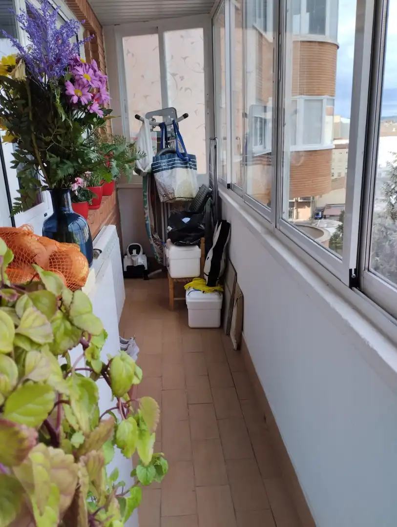 Terrassa de Pis en venda en  Logroño amb Aire condicionat, Calefacció i Jardí privat