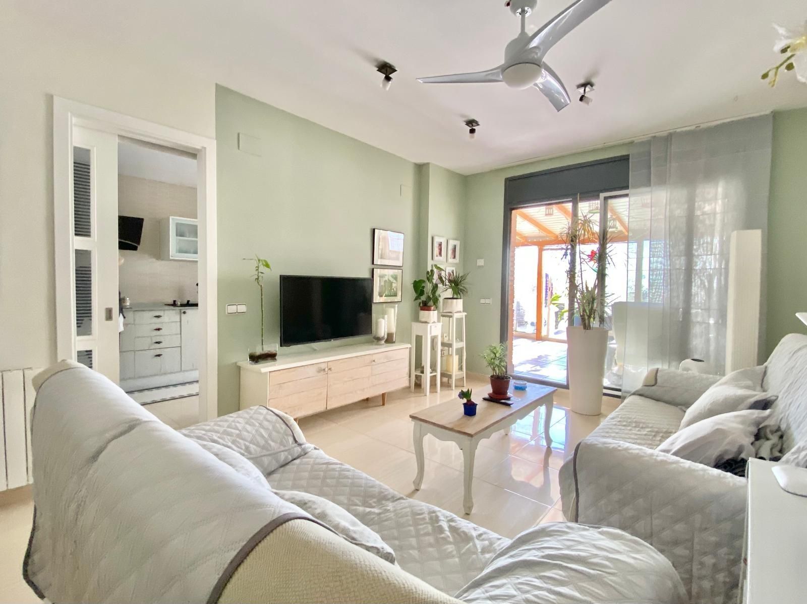Living room of Single-family semi-detached for sale in Calafell  with Air Conditioner, Heating and Terrace